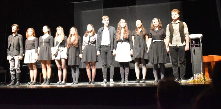 Úklon pred vďačným obecenstvom