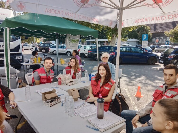 Dobrovoľníci a zamestnanci ČK