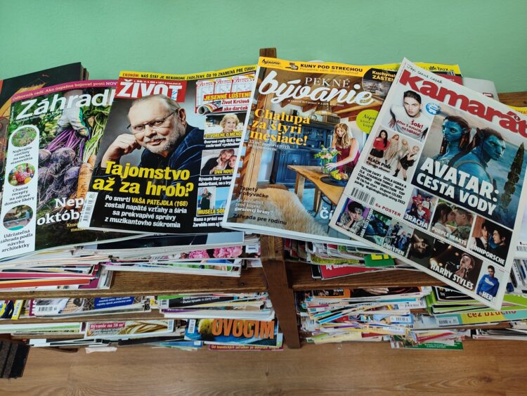 V Knižnici Štefana Homolu na čitateľov čakajú aj zaujímavé časopisy