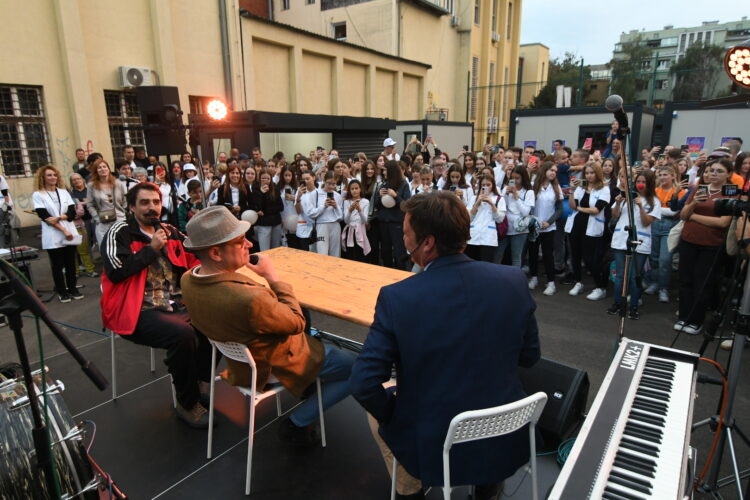 Herci seriálu Državni posao