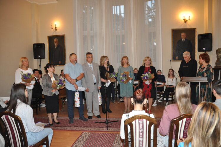 Zamestnanci gymnázia – tohtoroční jubilanti a dôchodkyne