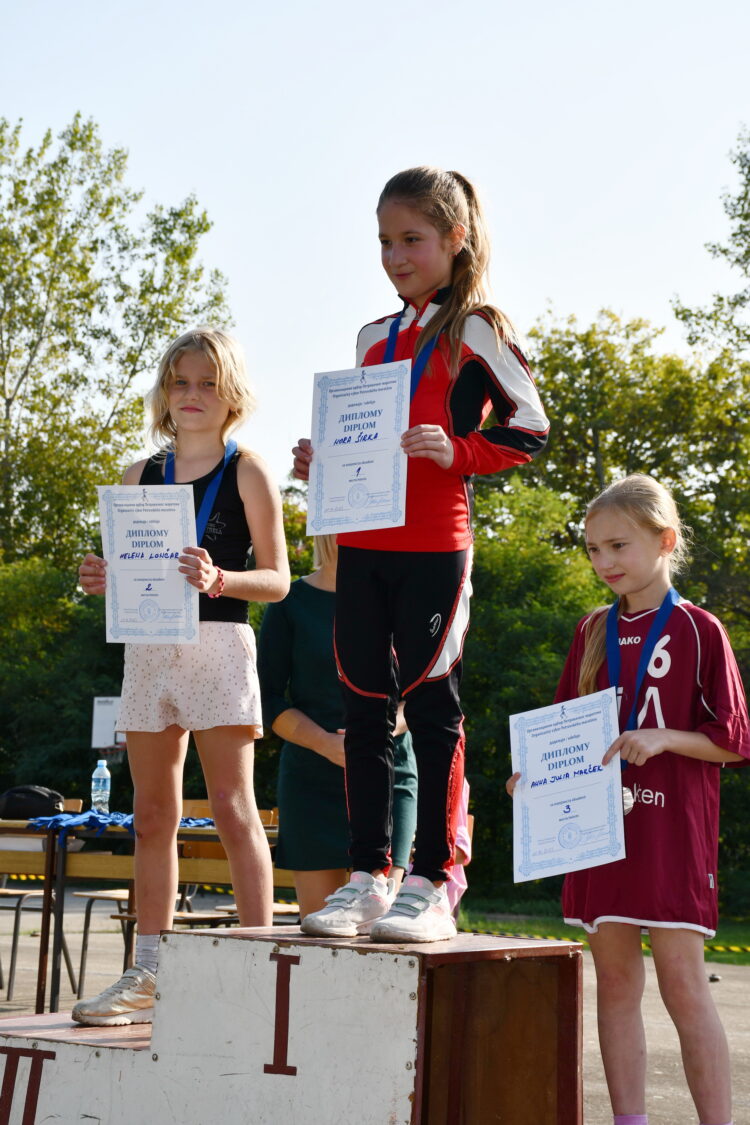 Žiačky 3. a 4. triedy ZŠ