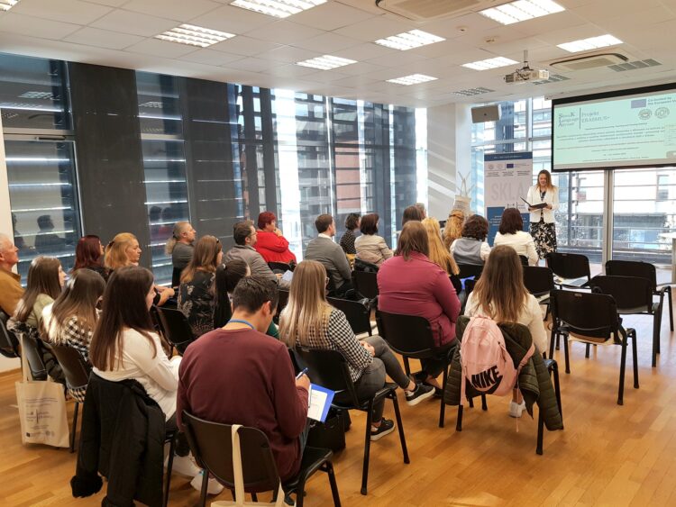 Z otvorenia seminára v Novom Sade (Foto: Anna Margaréta Lačoková)