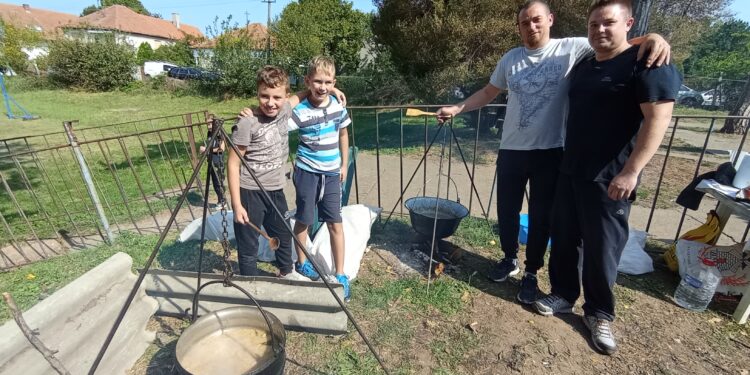 Gulašiáda je tiež príležitosťou na kamarátenie 