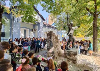 Aby sa nezabudlo na padlých spoluobčanov v druhej svetovej vojne (Foto: Obec Báč)