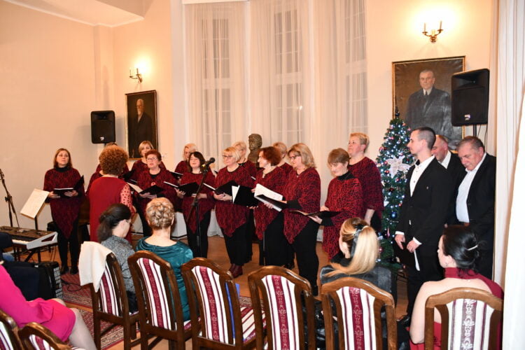 Komorný zbor Musica Viva a Mariena Stankovićová-Kriváková