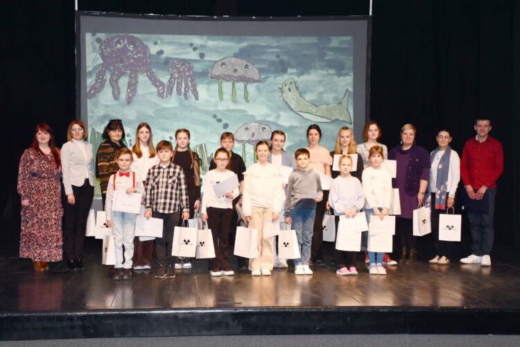 Organizátori sa zavďačili aj pedagogičkám, ktoré pracovali zo žiakmi, ako aj samotným recitátorom