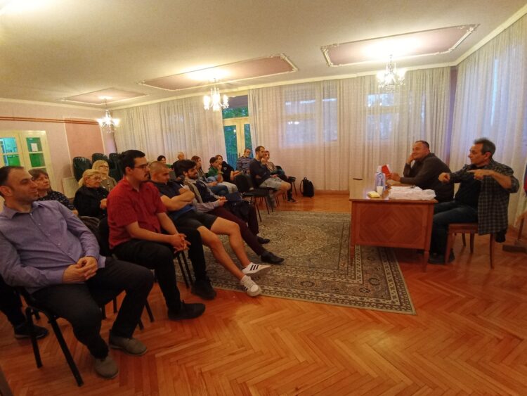 Záber z prezentácie knihy Nikolu Petkova v Crepaji