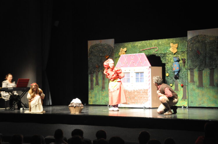 Zábery z detskej opery v Petrovci