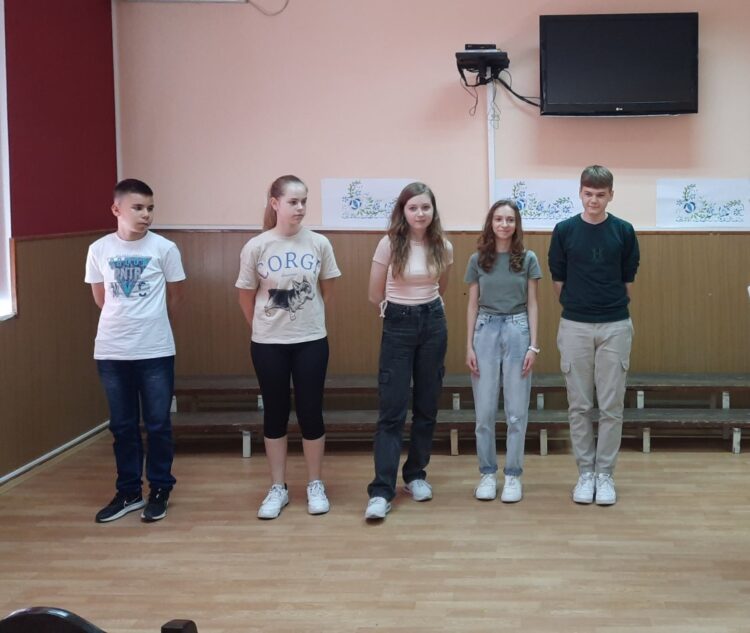 Časť odmenených žiakov (foto: V. Kámaňová)