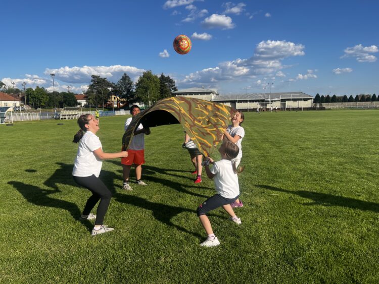 Zábavné Hry bez hraníc (Foto: SO Jánošík Kovačica)
