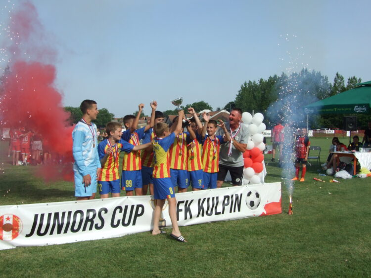 Z ročníka 2011 víťazom sa stal klub Bolesnikov z Nového Sadu
