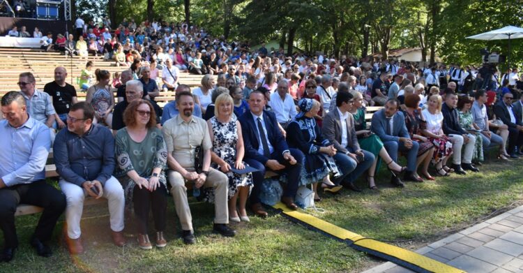 Hostia na otvorení festivalu