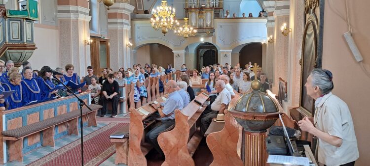 Záber z nedeľňajších služieb Božích (foto: z archívu cirkevného zboru v Starej Pazove)