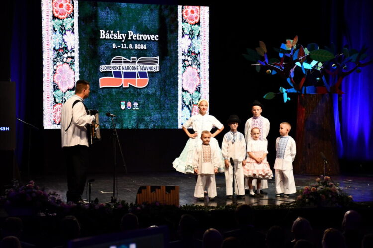 Deti hložianskeho KOS Jednota