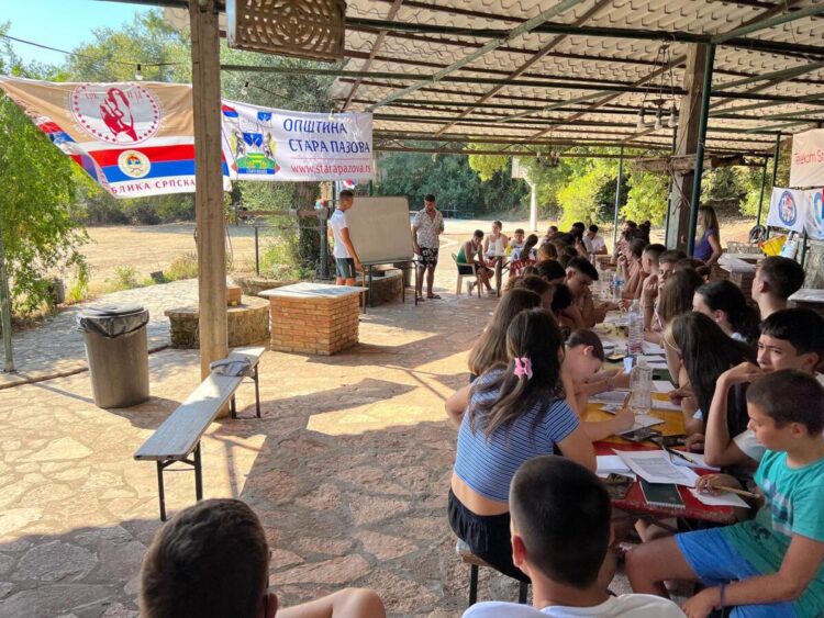 Z medzinárodného kempu na Korfu
Foto: z archívu Združenia Sveta Srbija