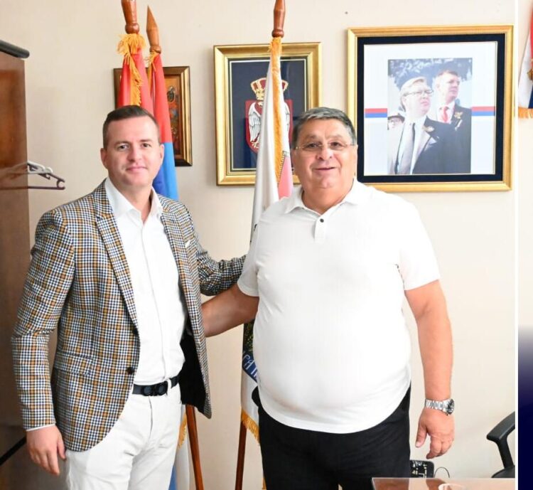 Marko Gašić a Đorđe Radinović na zasadnutí v Starej Pazove
Foto: Obec Inđija