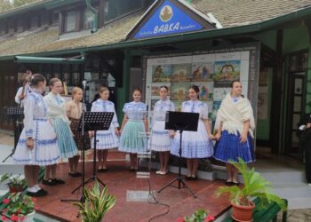 Otvorenie festivalu sa začalo spevom