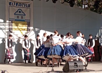 Minuloročné vystúpenie Folklórneho súboru V šírom poli hruška