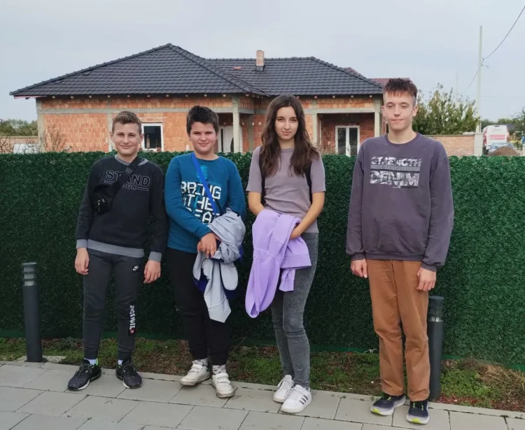 Kovačickí juniori: (zľava) Dominik Svetlík, Andrej Čížik, Hana Krišanová a Đura Liska (foto: z archívu ŠK Kovačica)