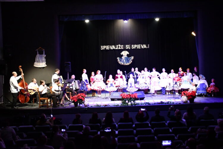 Záver vlaňajšieho Festivalu Spievajže si, spievaj...