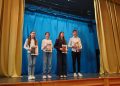 Do oblastnej súťaže postúpili títo štyria recitátori v staršej kategórii;
Alena Slonková je druhá sprava (foto: Gordana Bjelajac / Narodna biblioteka Vuk Karadžić, Bač)