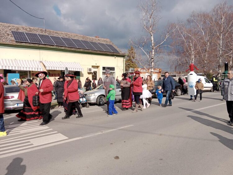 Defilé ulicami Golubiniec