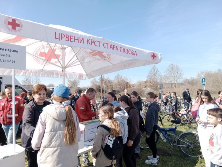 Stánok Červeného kríža Stará Pazova