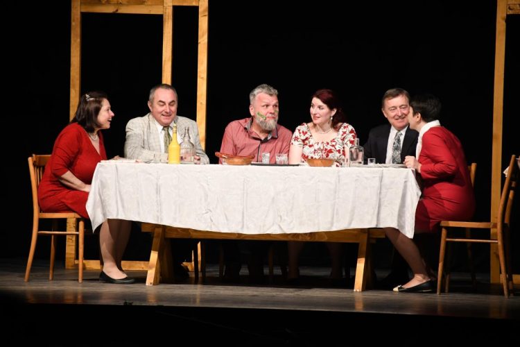 Festival ukončili herci z Divadelného súboru Daxner z Tisovca s hrou Materské znamienko