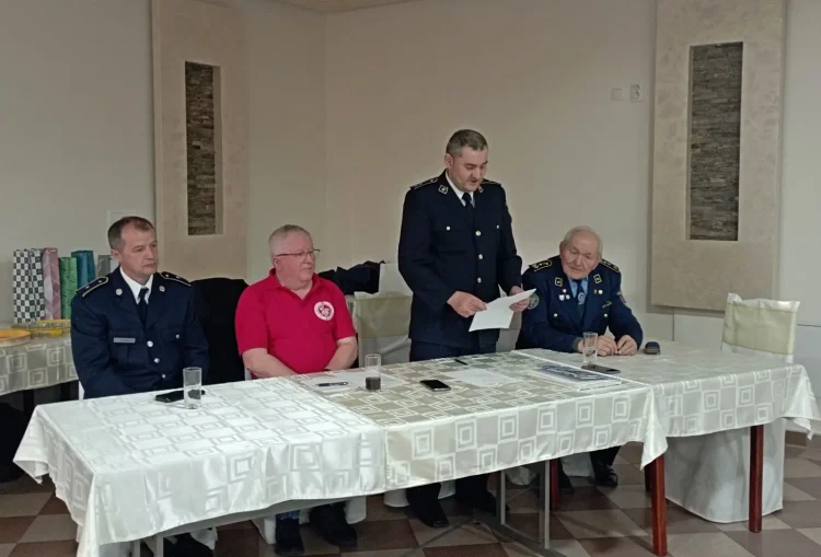 Vedenie DHS Kovačica: (zľava) podpredseda Ján Urban, predseda Ján Pavlík, tajomník Vladimir Mađarev a najstarší člen Pavel Toman