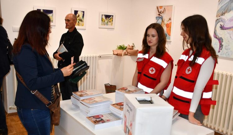 Za dobrovoľný príspevok si všetci mohli zaobstarať knihu