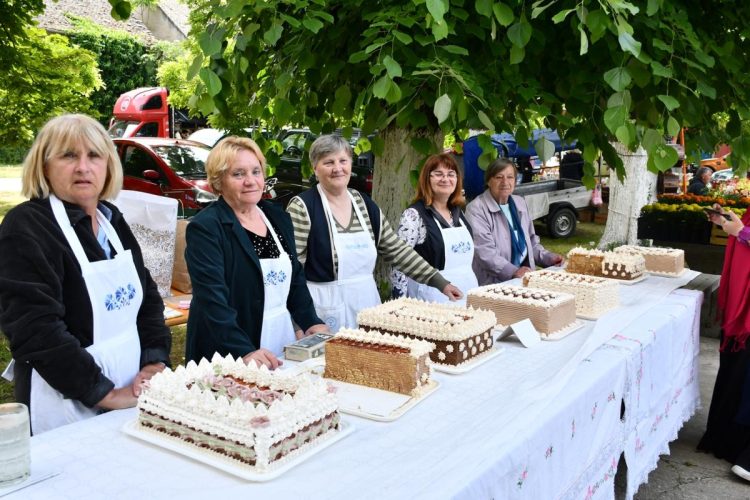 Torty aj na obdiv, aj na predaj