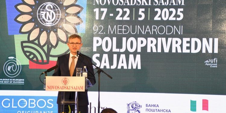 Minister Glamočić otvoril veľtrh