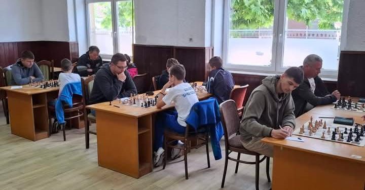 Zo šachovej súťaže v Báčskej Palanke (Foto: z archívu ŠK Kulpín)