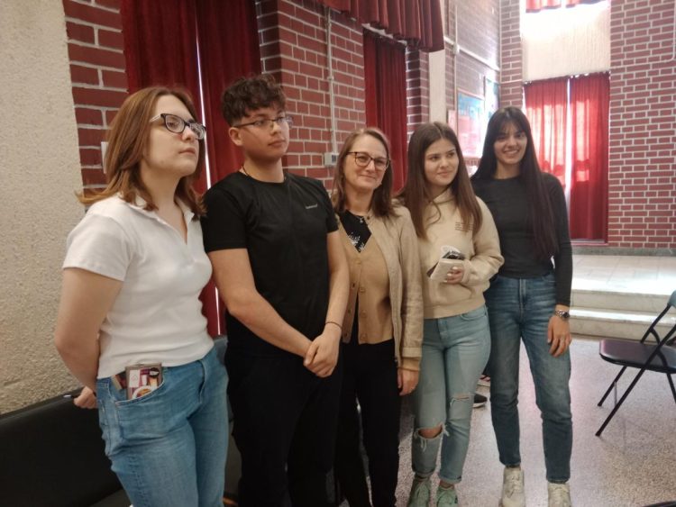 Tím staropazovského gymnázia