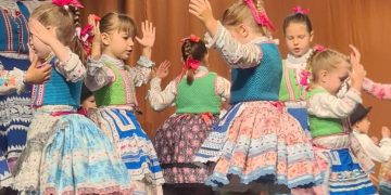 Najmladší tanečníci v kategórii tradície