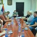 Zo zasadnutia s predstaviteľmi komunálnych podnikov, pohotovostnej služby a hasičov (foto: Obec Kovačica)