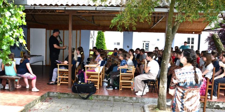 Literárne stretnutie v organizácii petrovskej knižnice