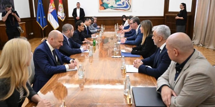 Foto: facebook.com/buducnostsrbijeavucic