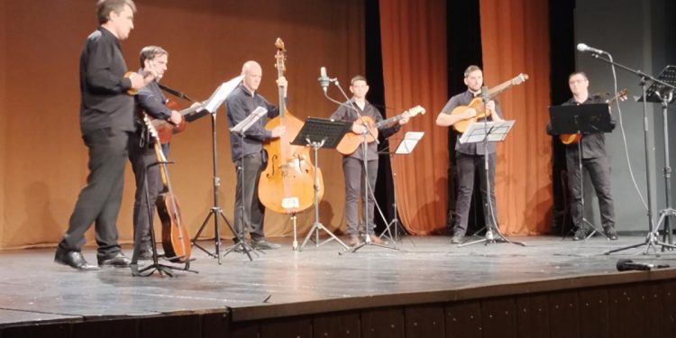 Tamburášsky orchester Ljubinka Lazića