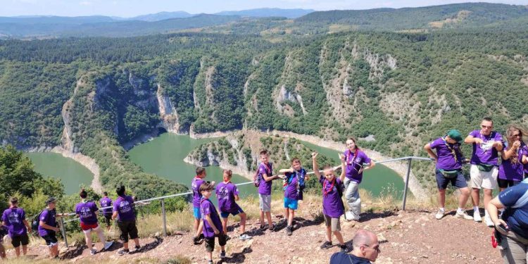 V okolí rieky Uvac (Foto: SO Jánošík Kovačica)