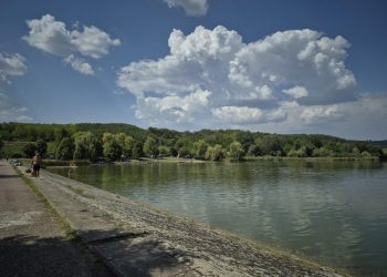 Jazero Bruje – ideálne na letnú vidiecku turistiku