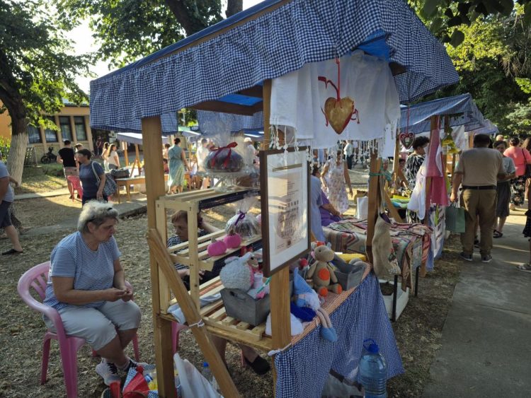 Pod lipami sa predstavili početní vystavovatelia