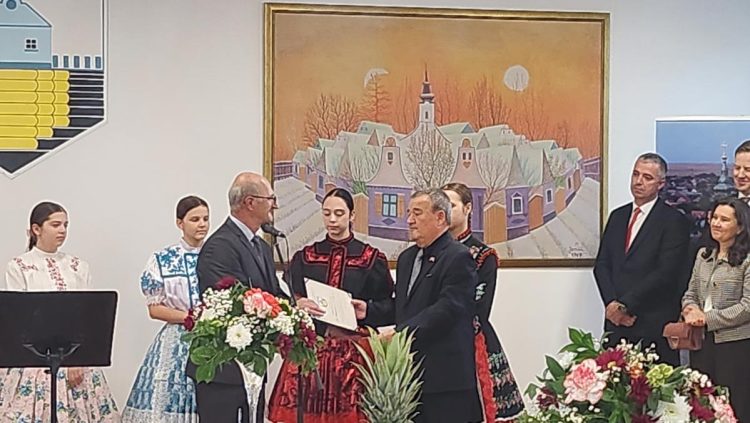 Honorárny konzul Srbska na Slovensku Mojmír Vrlík je čestným občanom Kovačice
