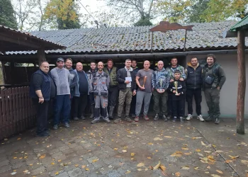 Účastníci tohtoročnej súťaže rybárov v love na šťuku v Kulpíne (Foto: ZŠR Smuđ Kulpín)    