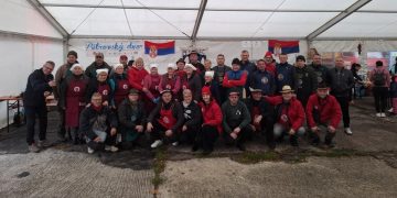 Petrovský dvor v strede Turca