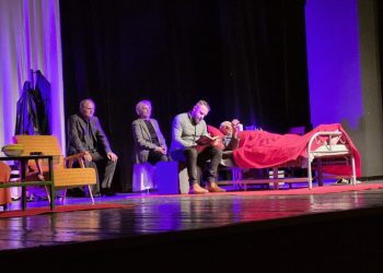 Záber z predstavenia Telo