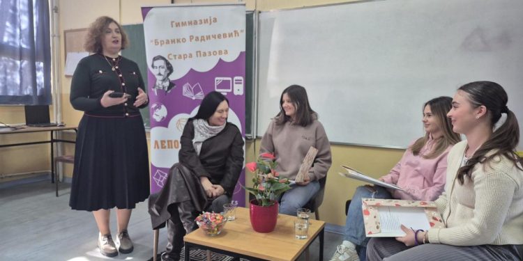 V úvodnej časti debaty sa prihovorila riaditeľka školy Ľudmila Rakočevićová