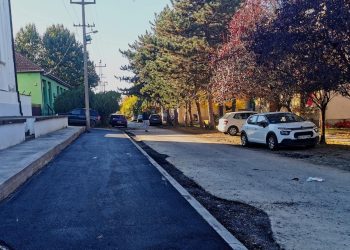 Nový chodník a parkovisko vedľa evanjelického kostola (Foto: z archívu MS Kulpín)