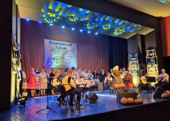 V staršej vekovej skupine zvíťazila Lyduška Kolárová z Erdevíka a dostala aj Cenu za autentickosť piesne